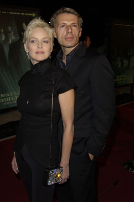 Sharon Stone and Lambert Wilson at event of Matrica. Revoliucijos (2003)