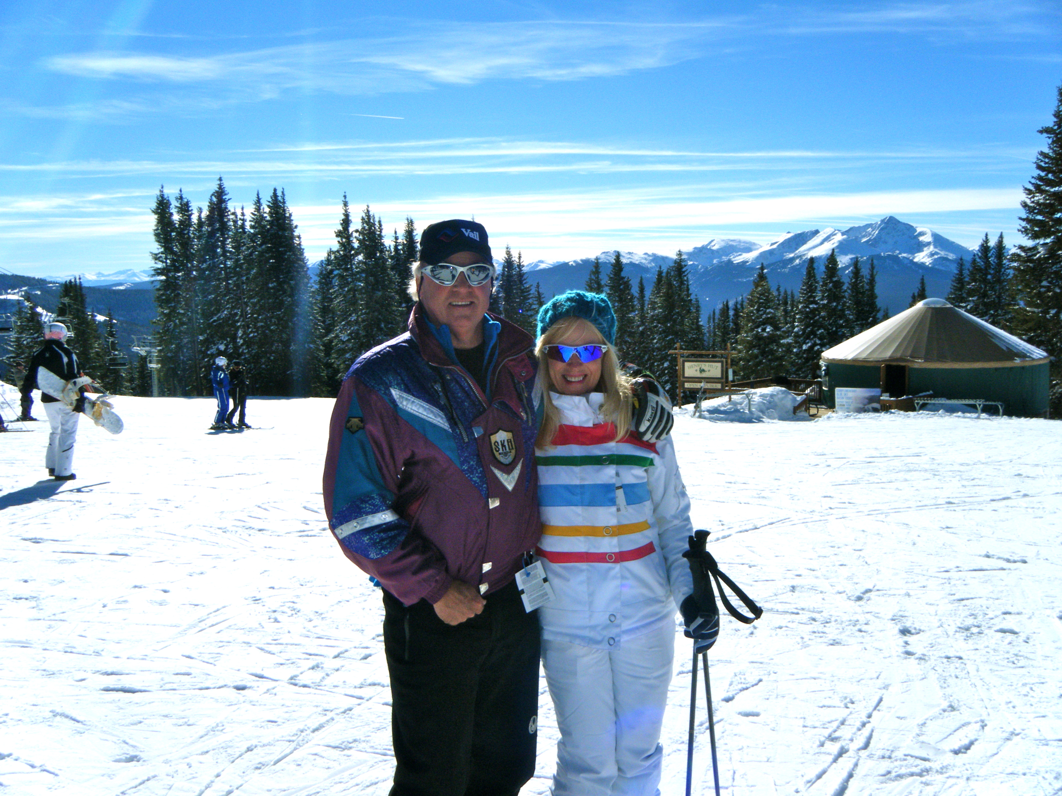 STEVE & CINDY ON SKIS IN VAIL
