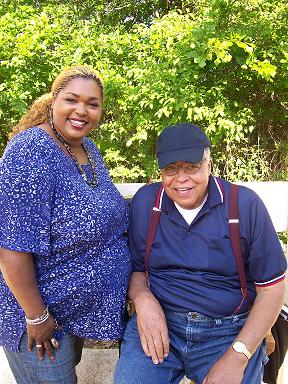 Liz Mikel (Ruthie Jenkins) and James Earl Jones (Papa Jenkins), WELCOME HOME ROSCOE JENKINS