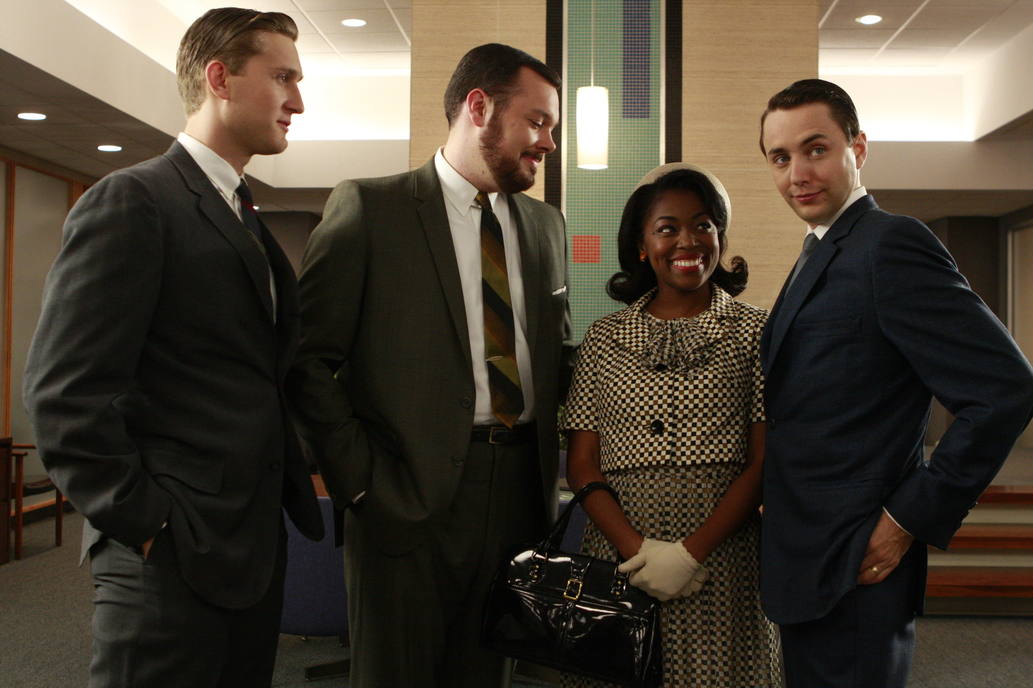 Still of Michael Gladis, Vincent Kartheiser and Aaron Staton in MAD MEN. Reklamos vilkai (2007)