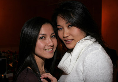 Diem Lien and Cat Ly at event of Journey from the Fall (2006)