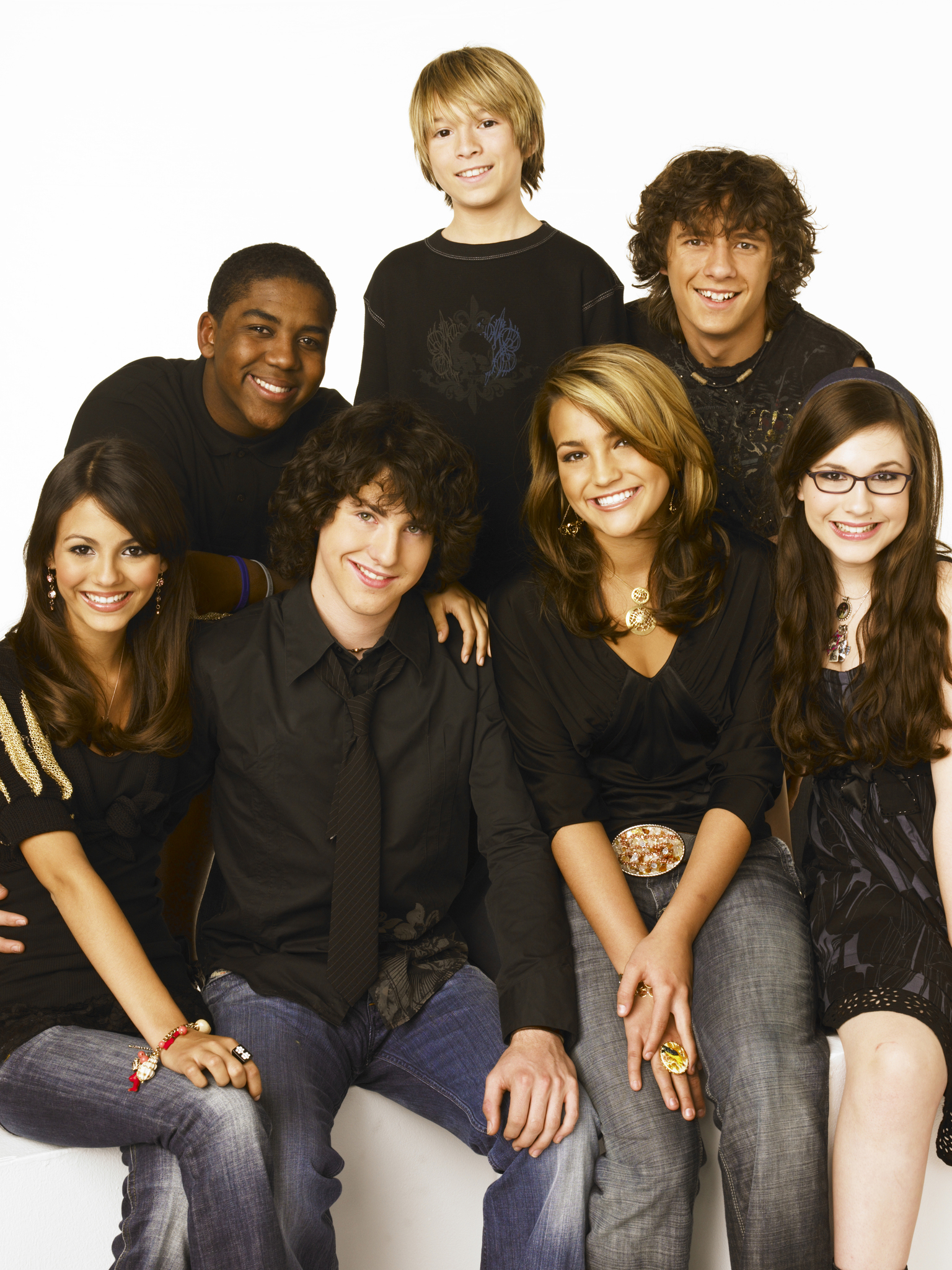 Still of Sean Flynn, Paul Butcher, Jamie Lynn Spears, Erin Sanders, Matthew Underwood, Christopher Massey and Victoria Justice in Zoey 101 (2005)