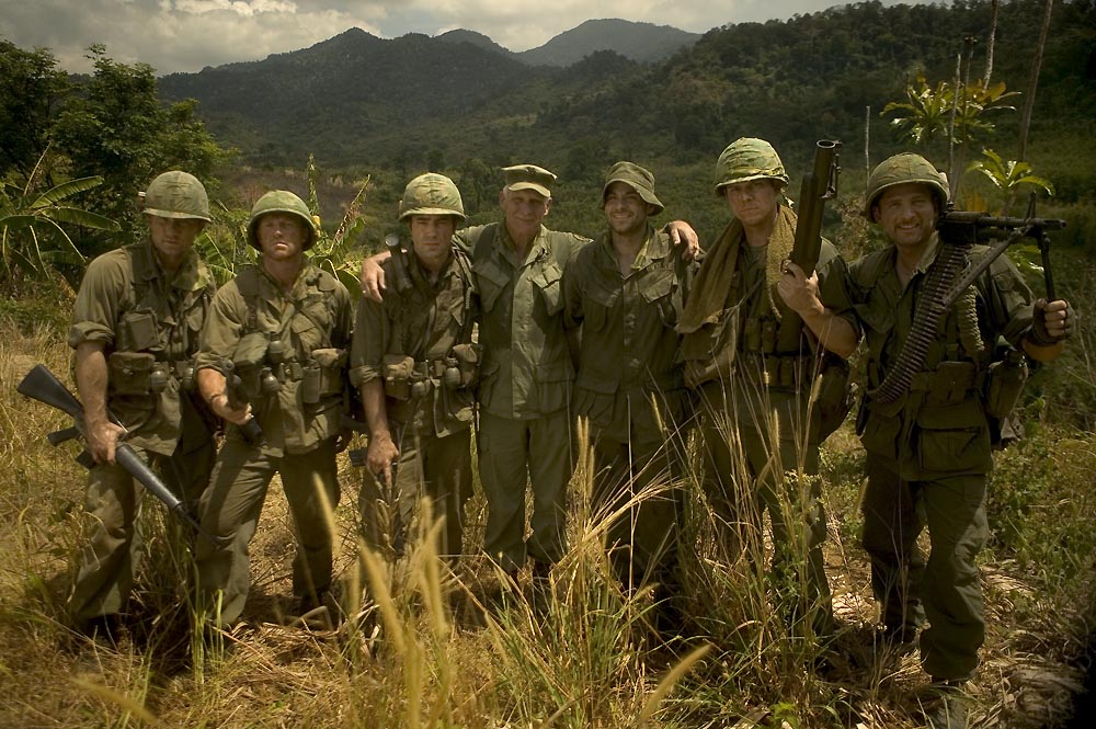 Joel Bryant, Phil Sommerville, Ron Livingston, Capt. Dale Dye, Steven Sawalich (dir.), Brett Donowho, and Kevin Sage on the set of 