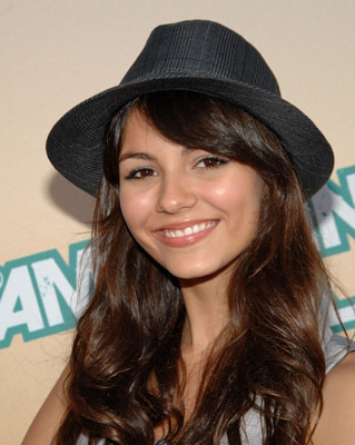 Victoria Justice at event of The American Mall (2008)