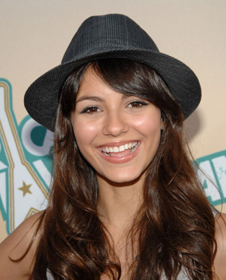 Victoria Justice at event of The American Mall (2008)