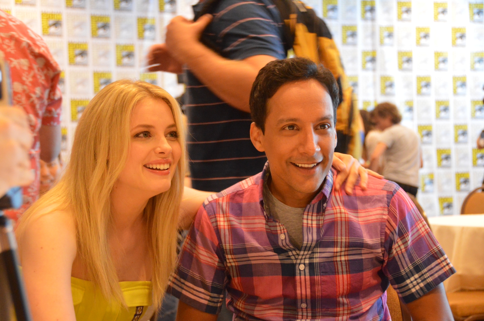 Gillian Jacobs and Danny Pudi at event of Community (2009)