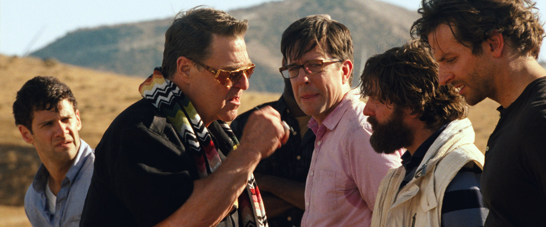Still of John Goodman, Justin Bartha, Bradley Cooper, Zach Galifianakis and Ed Helms in Pagirios 3: velniai zino kur (2013)