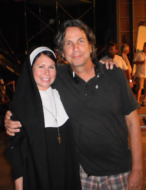 Peter Farrelly & AJ Boldt as a NUN on the Set of the Three Stooges