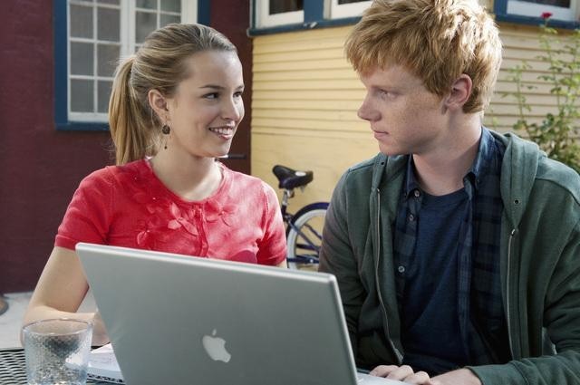 Still of Adam Hicks and Bridgit Mendler in Lemonade Mouth (2011)