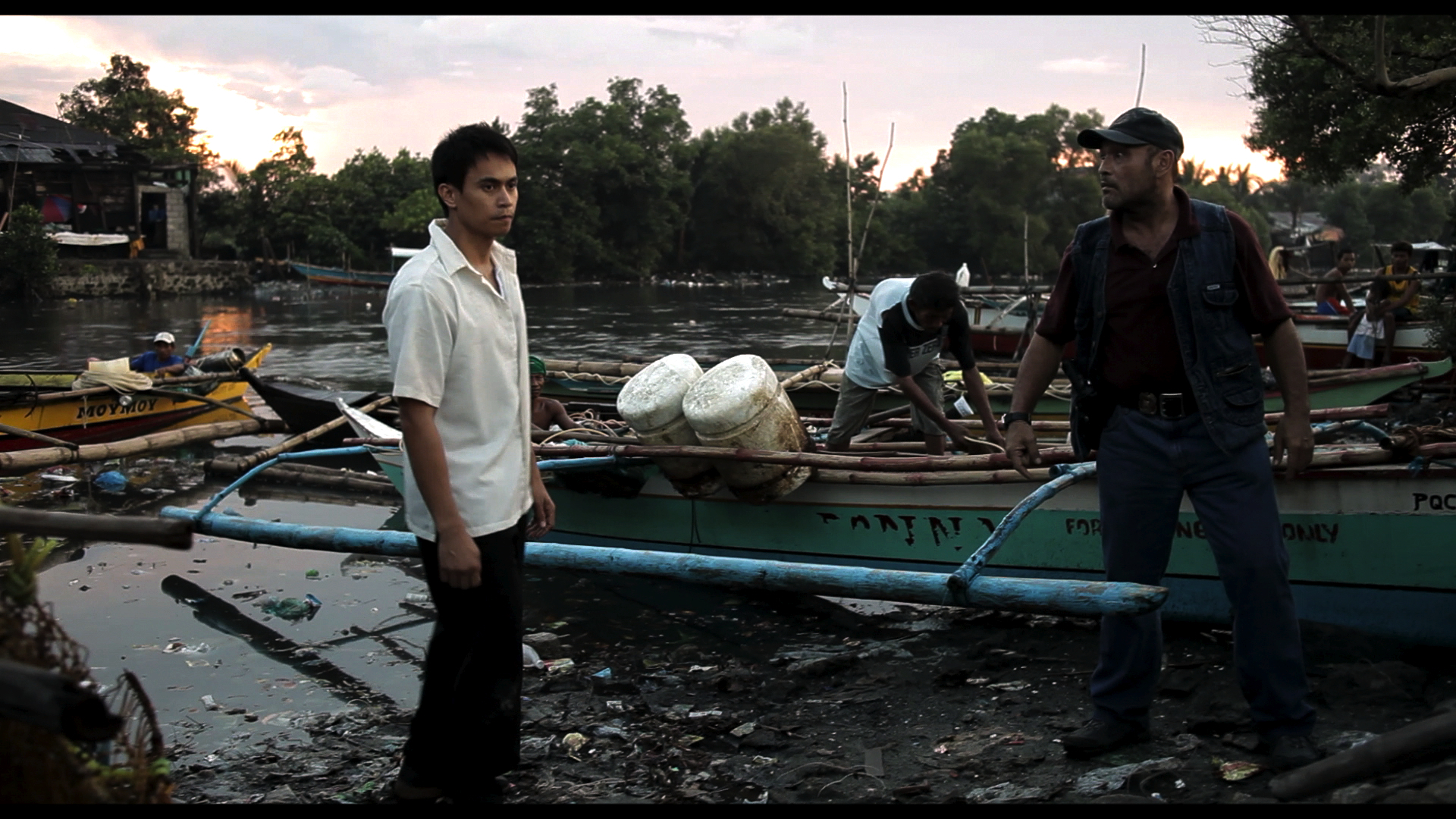 Still of Arnold Reyes in Graceland (2012)