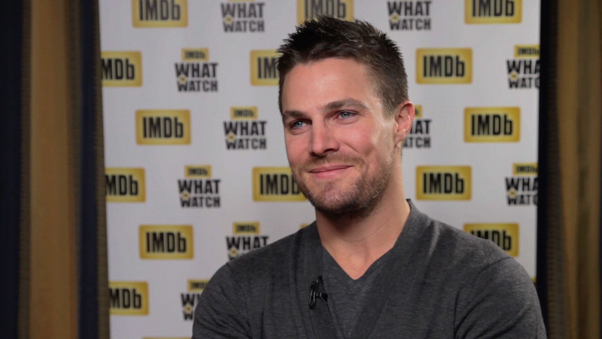 Still of Stephen Amell in IMDb: What to Watch (2013)