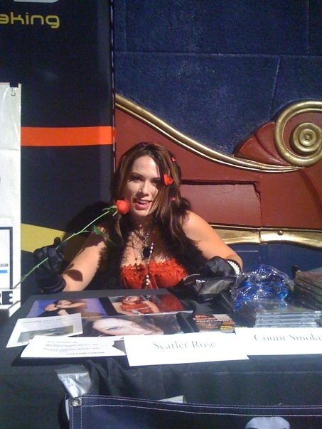 Scarlet Rose signing at Vampire-Con