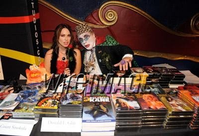 Signing at Vampire-Con with Count Smokula