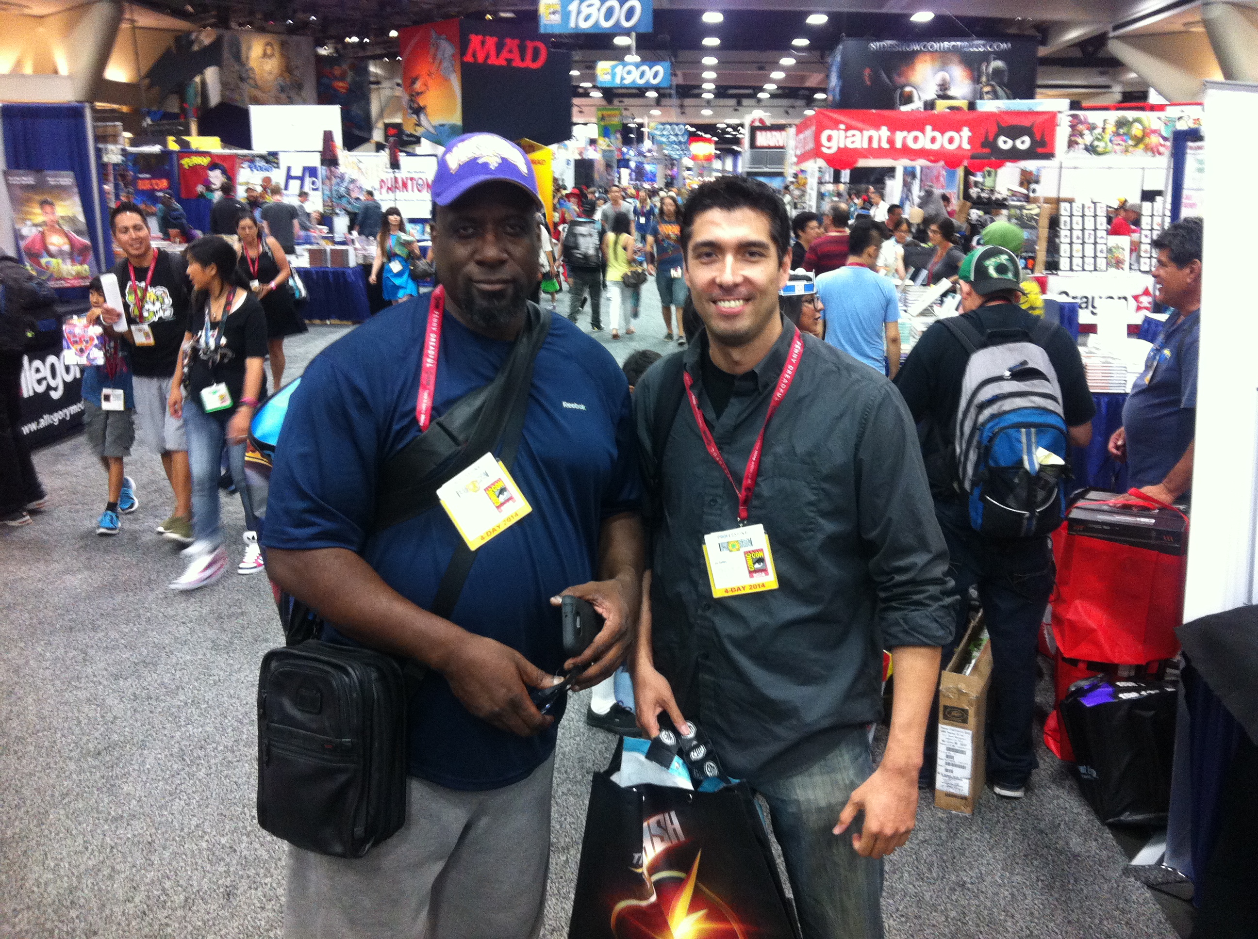 Jin Kelley and Kevin Grevioux take a break from the madness. Comiccon 2014.