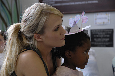 Still of Carrie Underwood in American Idol: The Search for a Superstar: Idol Gives Back: Part One (2007)