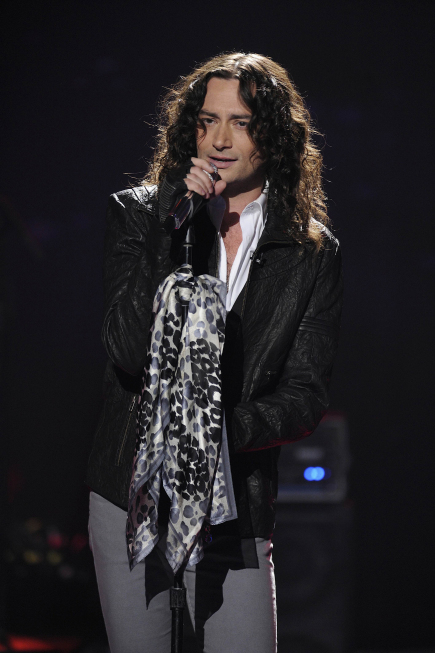 Still of Constantine Maroulis in American Idol: The Search for a Superstar (2002)