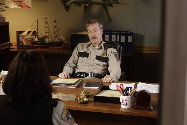 Still of Bob Odenkirk and Allison Tolman in Fargo (2014)