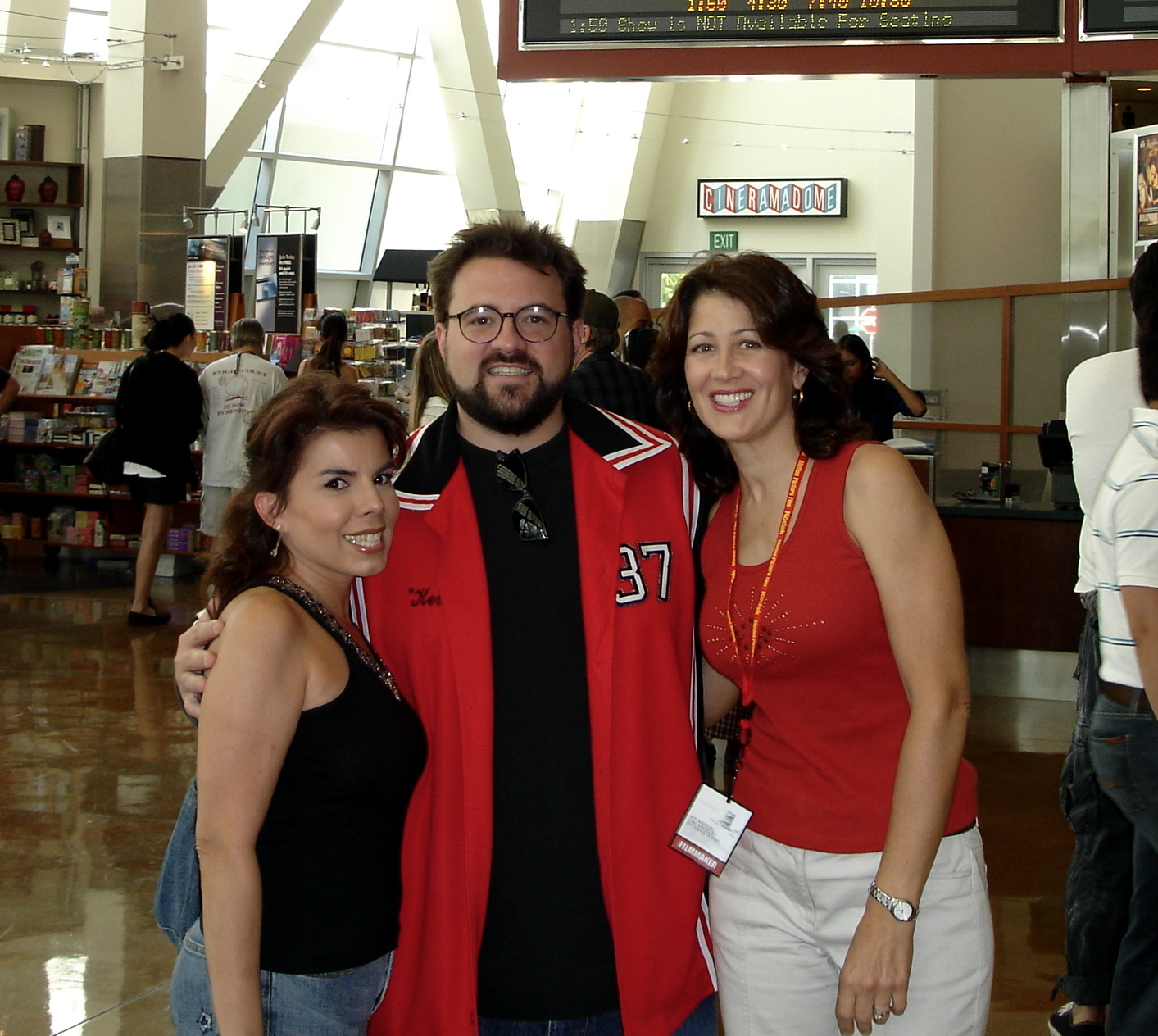 Marilyn Ghigliotti and Kevin Smith, of CLERKS fame, with Sheila Cavalette, at the Los Angeles International Short Film Festival in 2006