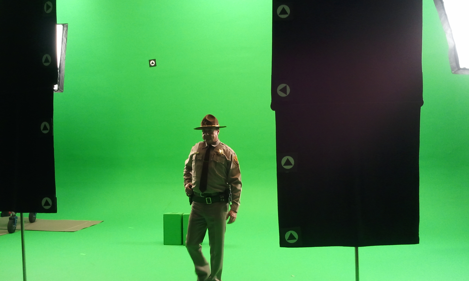 Green screen? How bout green SOUNDSTAGE!