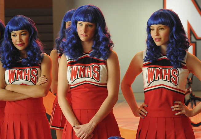 Still of Naya Rivera and Dianna Agron in Glee (2009)