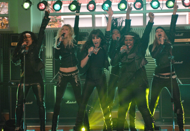 Still of Naya Rivera, Dianna Agron, Jenna Ushkowitz and Amber Riley in Glee (2009)