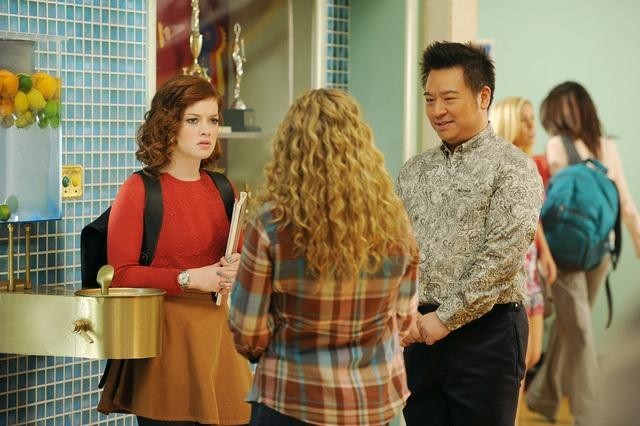 Still of Allie Grant in Suburgatory (2011)