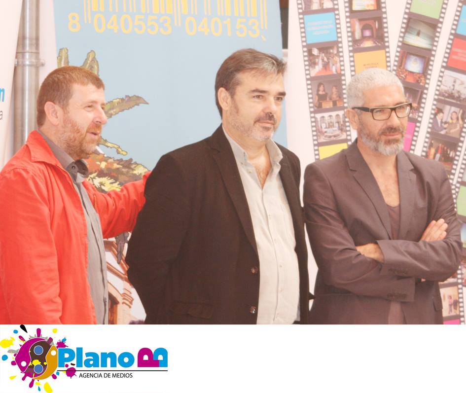 With actor Eduardo Velasco (right) at the presentation of 