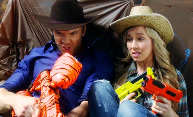 Joel McHale and Marcy McCusker in COMMUNITY- episode 2.24 