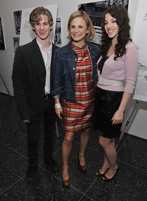 Amy Sedaris, Connor Paolo and Olivia Thirlby at event of Snow Angels (2007)