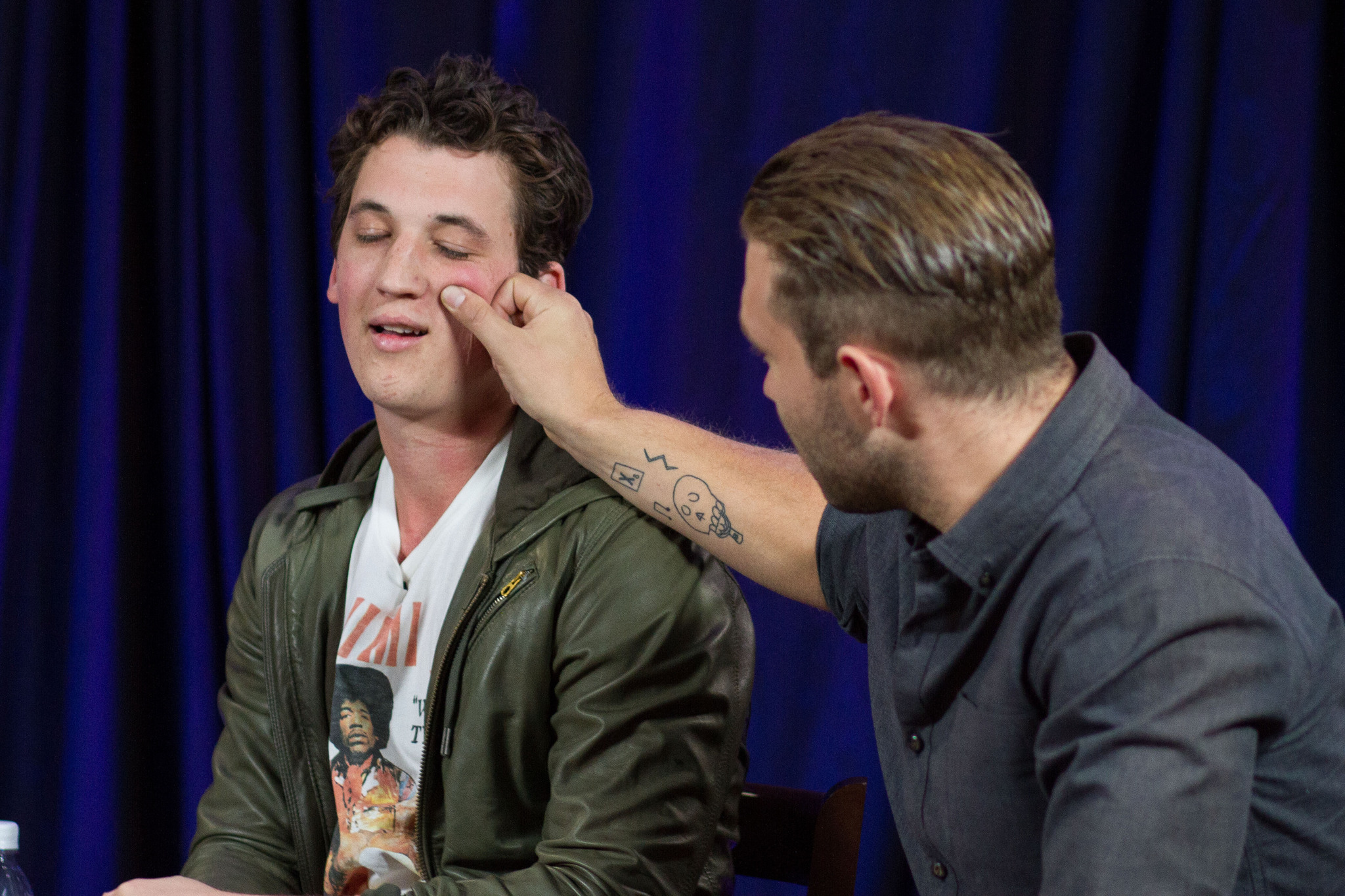 Miles Teller and Jai Courtney at event of Divergente (2014)