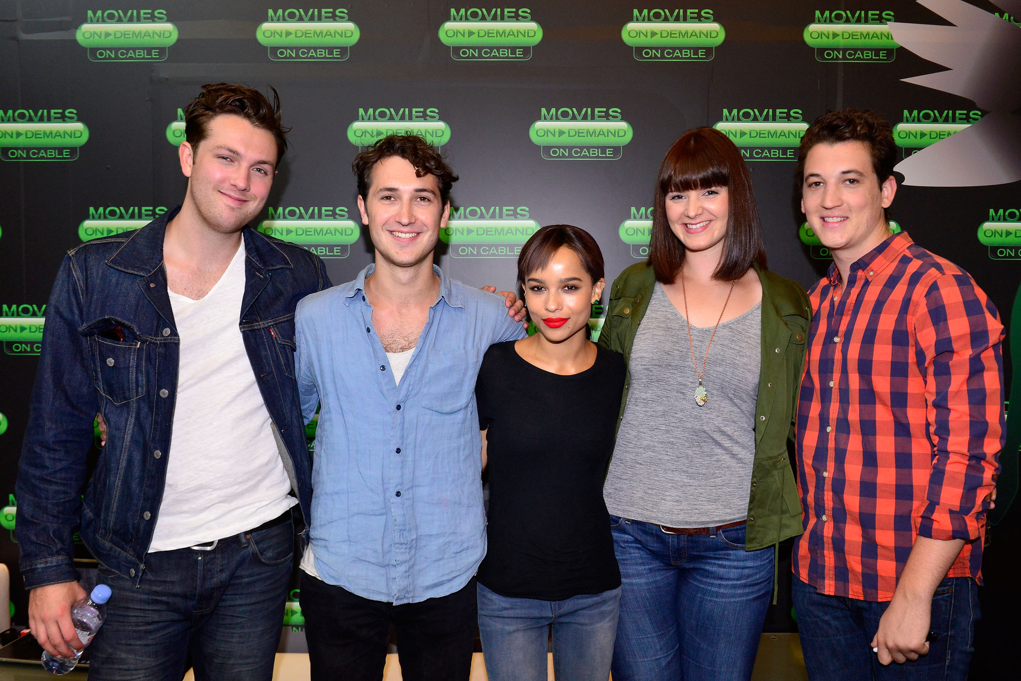 Christian Madsen, Miles Teller, Ben Lloyd-Hughes, Zoë Kravitz and Amy Newbold at event of Divergente (2014)