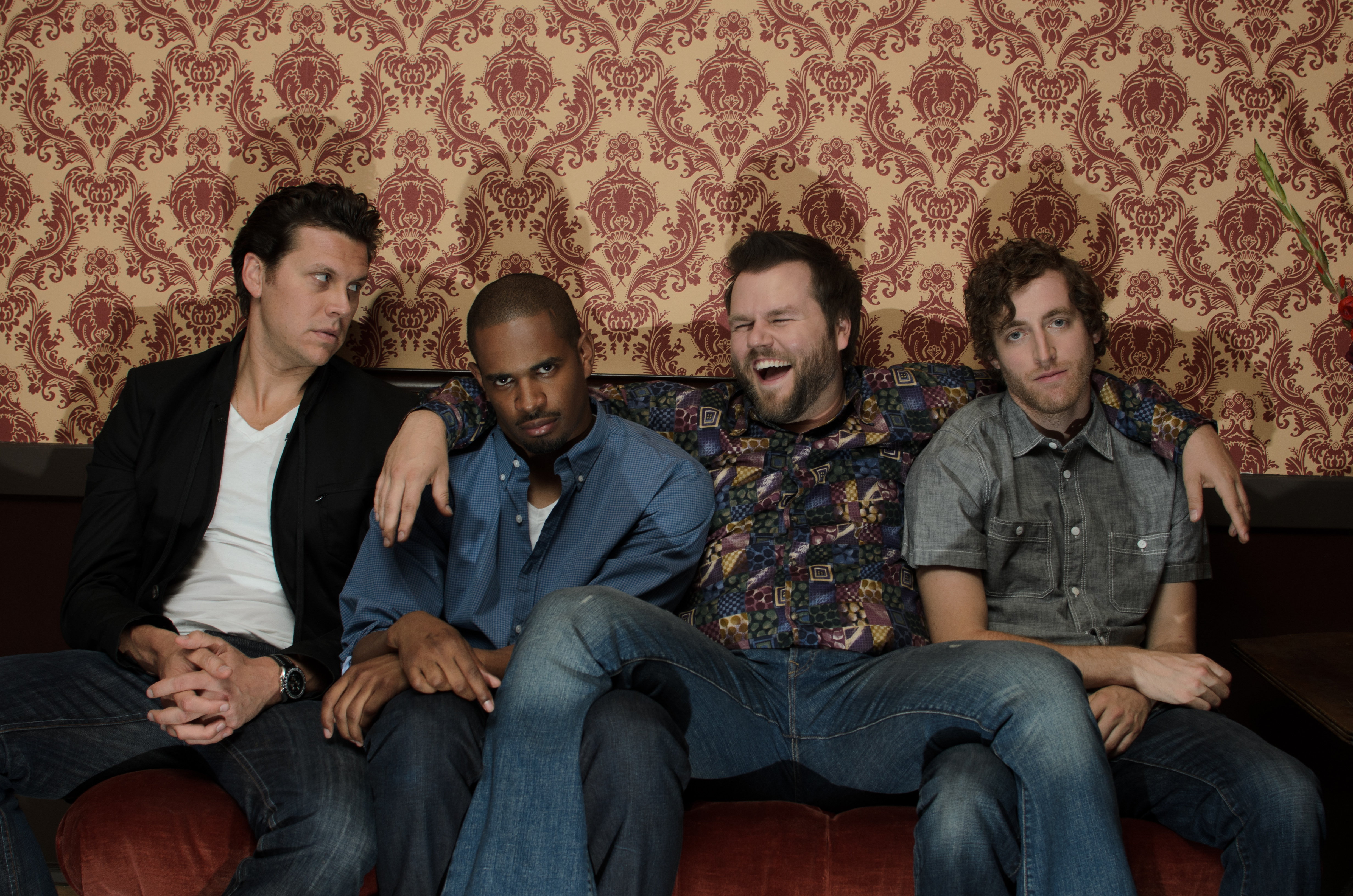 Still of Tyler Labine, Damon Wayans Jr., Hayes MacArthur and Thomas Middleditch in Someone Marry Barry (2014)