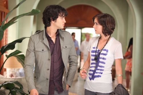 Still of Michael Steger and Jessica Stroup in 90210 (2008)