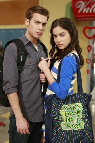 Still of Dustin Milligan and Jessica Stroup in 90210 (2008)