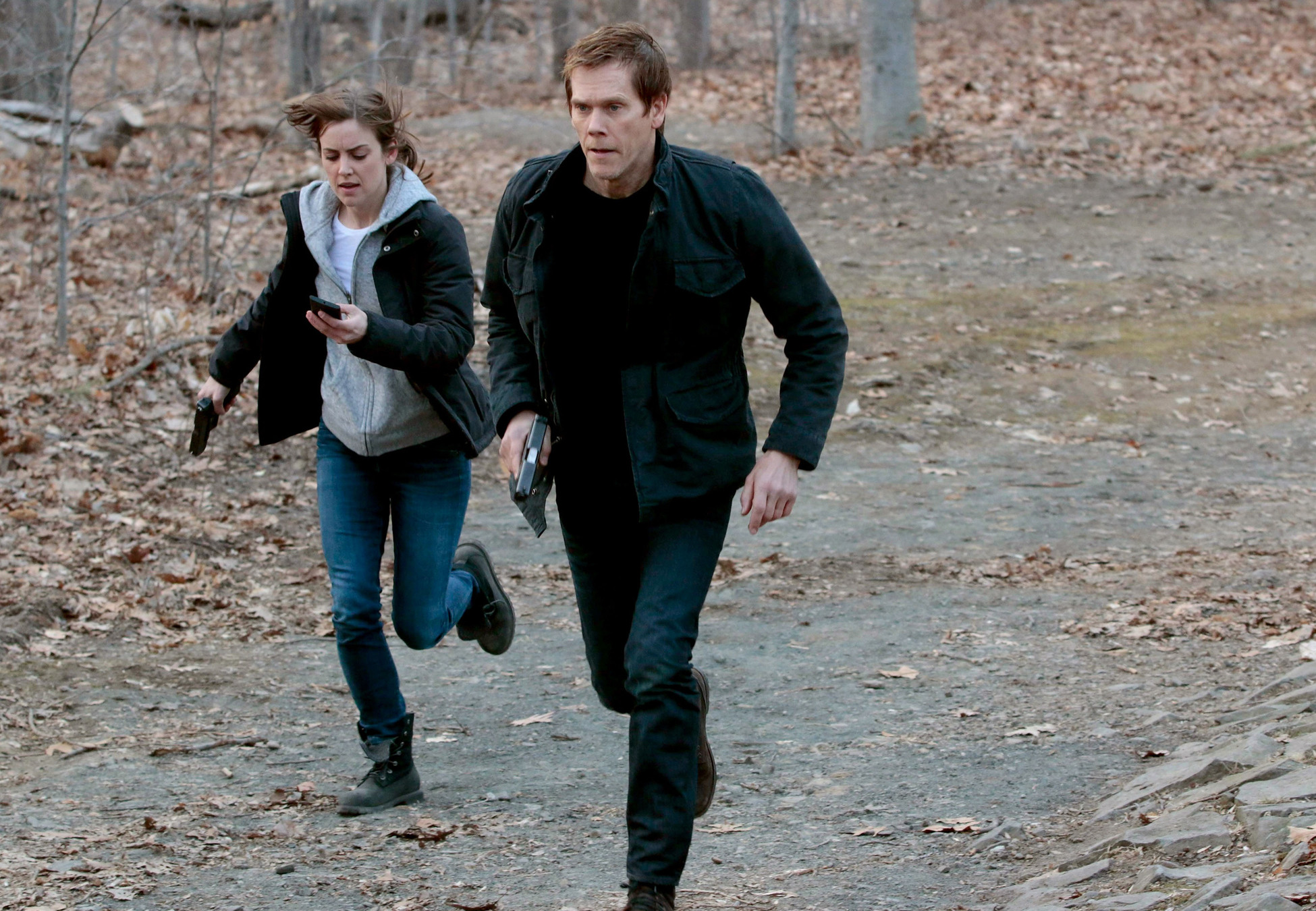Still of Kevin Bacon and Jessica Stroup in The Following (2013)