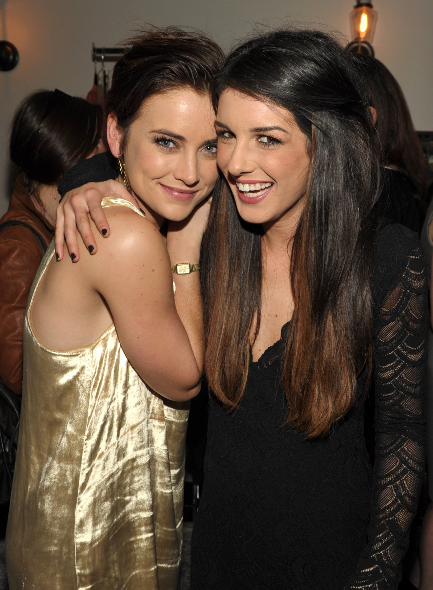 Shenae Grimes-Beech and Jessica Stroup