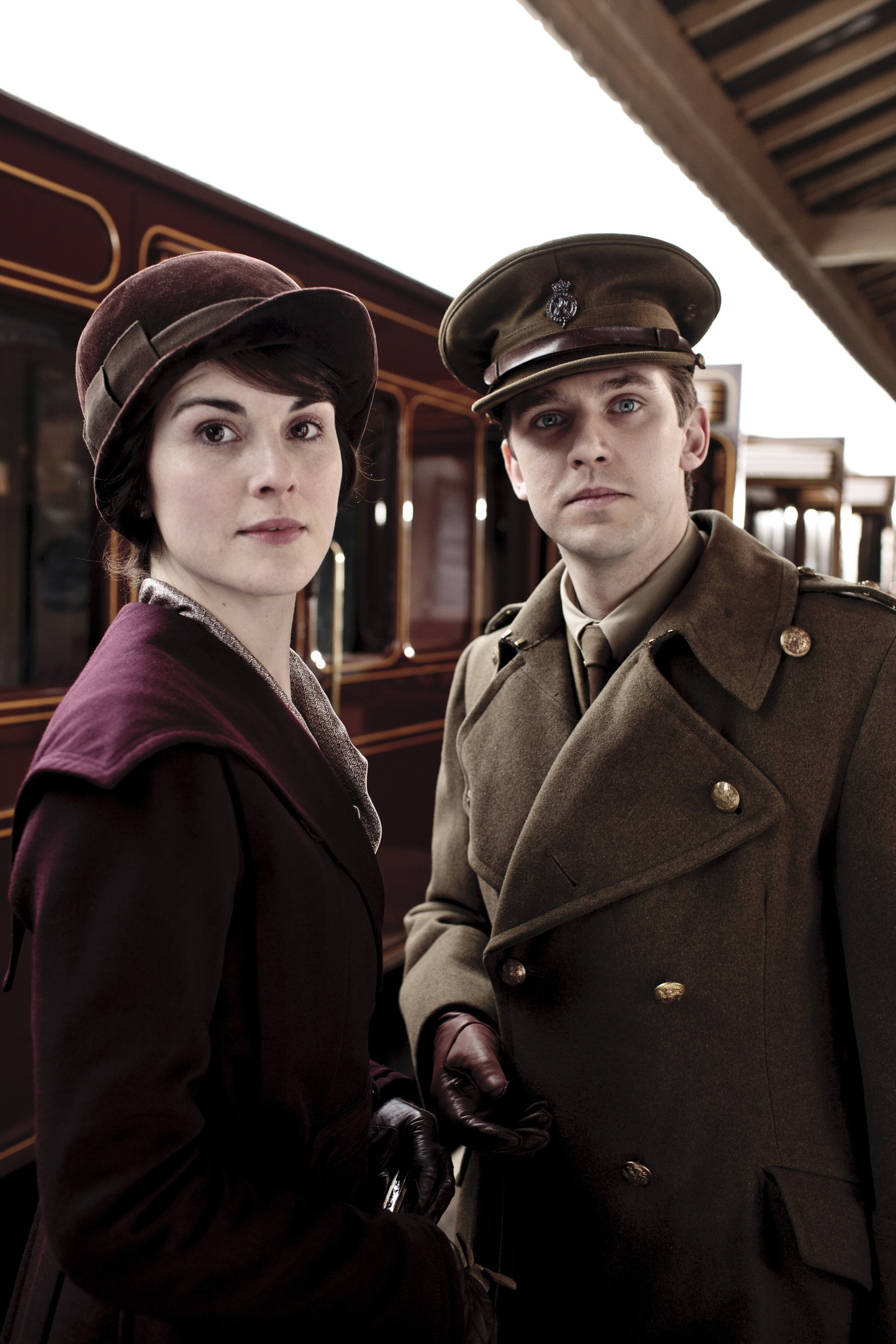 Still of Dan Stevens and Michelle Dockery in Downton Abbey (2010)