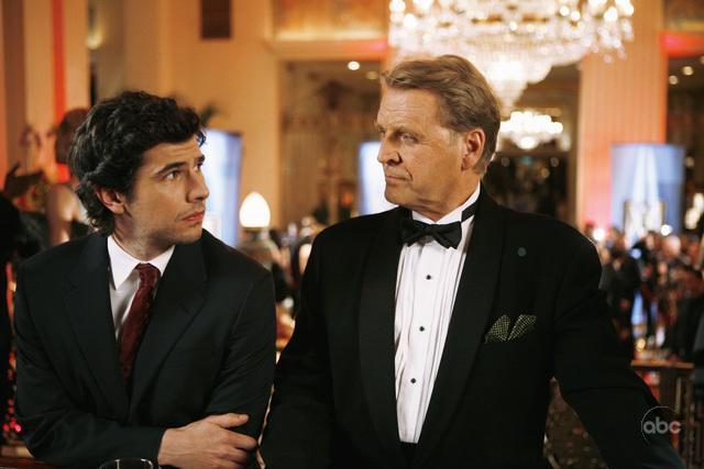 Still of David Rasche and Daniel Eric Gold in Ugly Betty (2006)