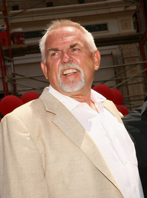 John Ratzenberger at event of Aukstyn (2009)