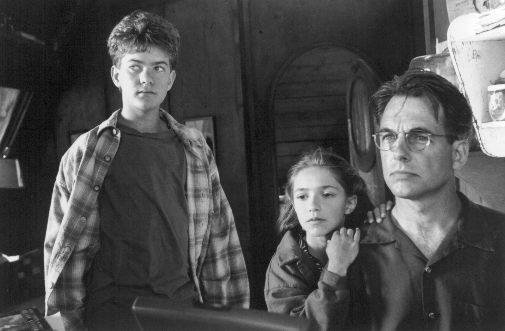 Still of Mark Harmon, Joshua Jackson and Sarah Wayne in Magic in the Water (1995)