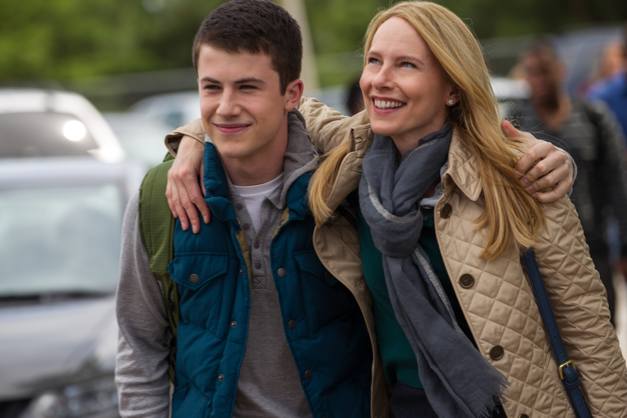 Still of Amy Ryan and Dylan Minnette in Goosebumps (2015)