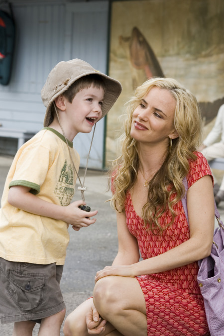 Still of Juliette Lewis and Joshua Friesen in Catch and Release (2006)