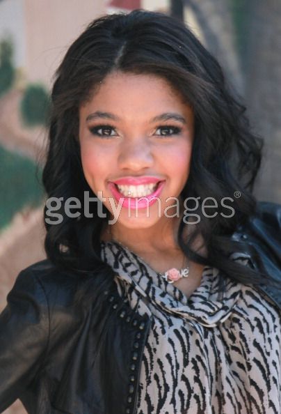 TEALA DUNN AT THE PUSS IN BOOTS PREMIER. OCTOBER 2011