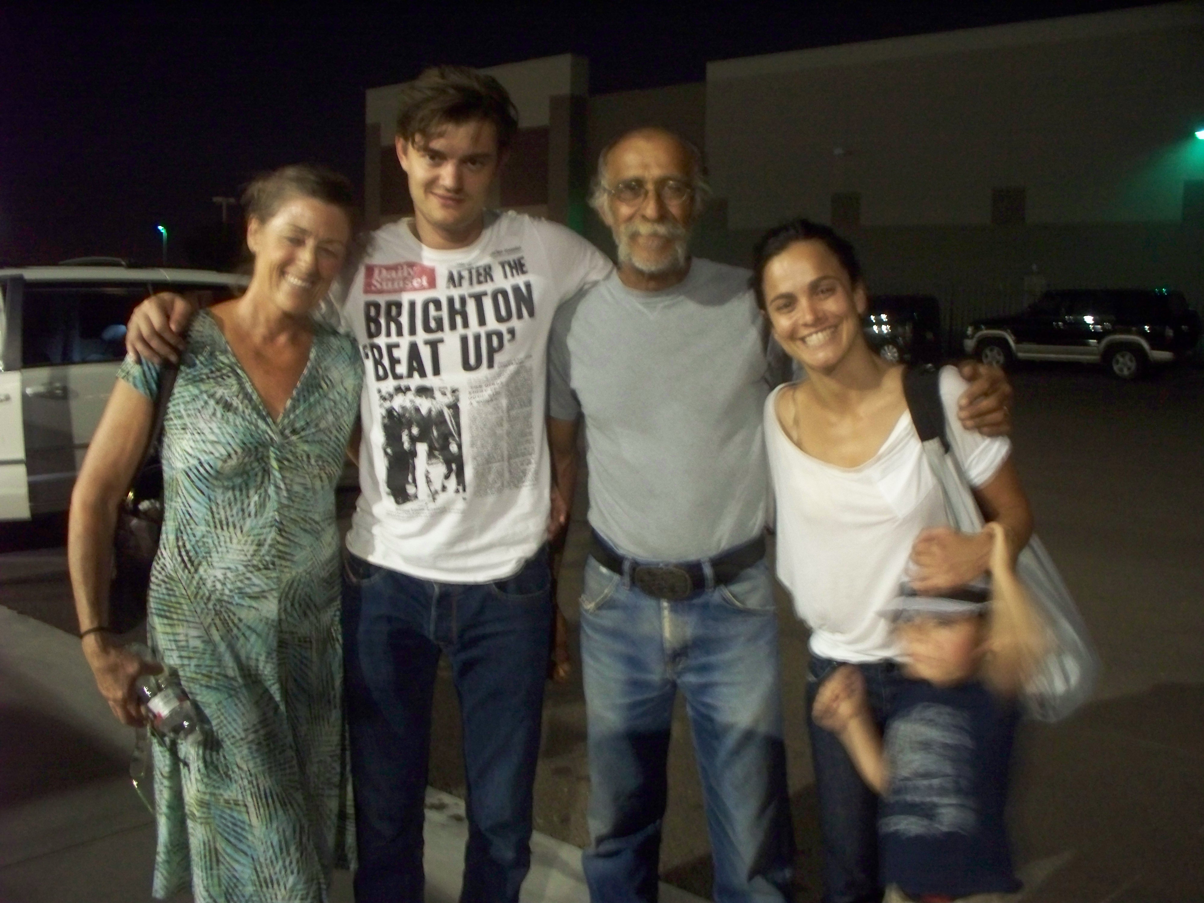 Filming On the Road with from left to right: Barbara Glover, Sam Riley, Ricardo Andres, Alice Braga, Jacob Ortiz