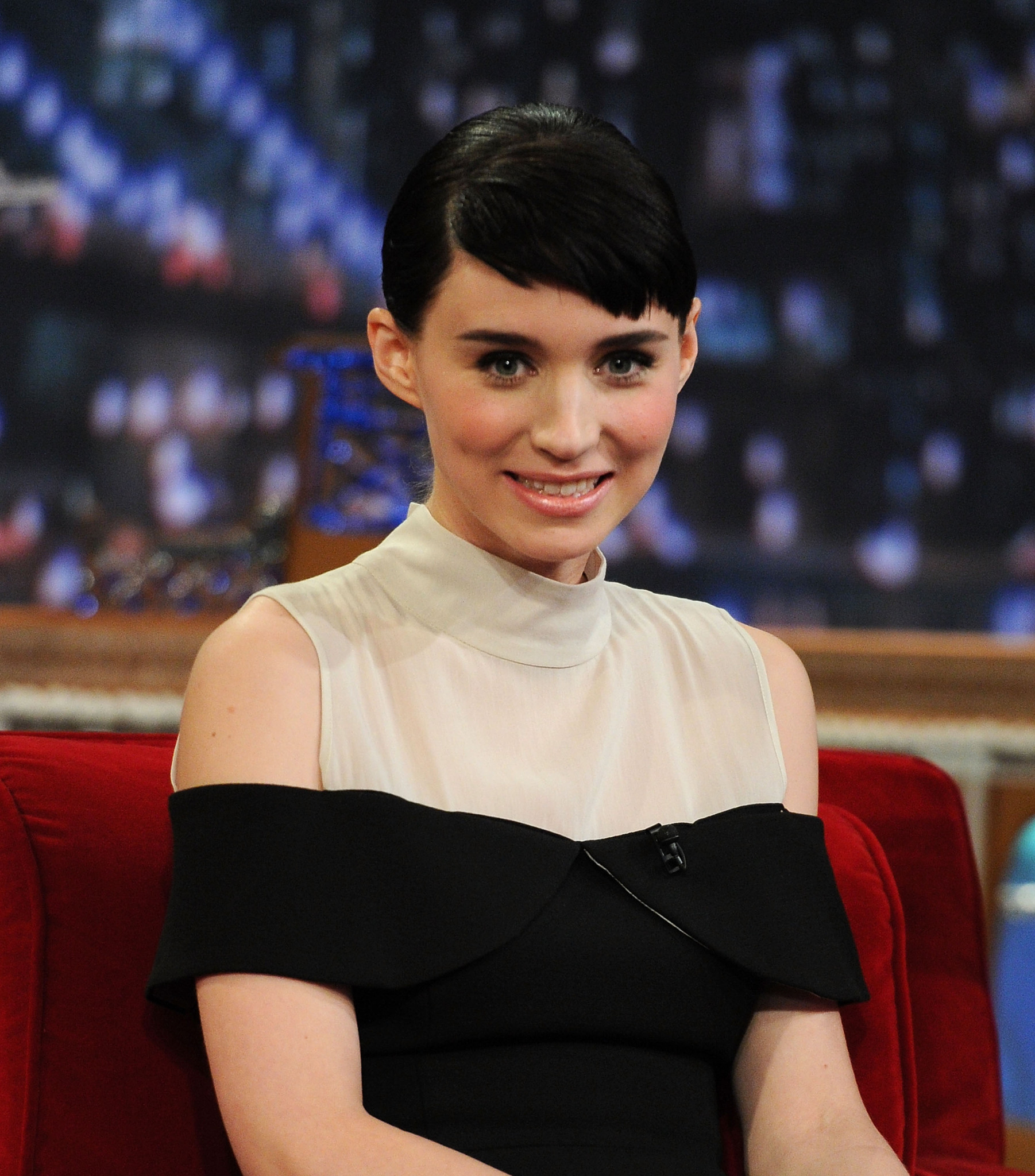 Rooney Mara at event of Late Night with Jimmy Fallon (2009)