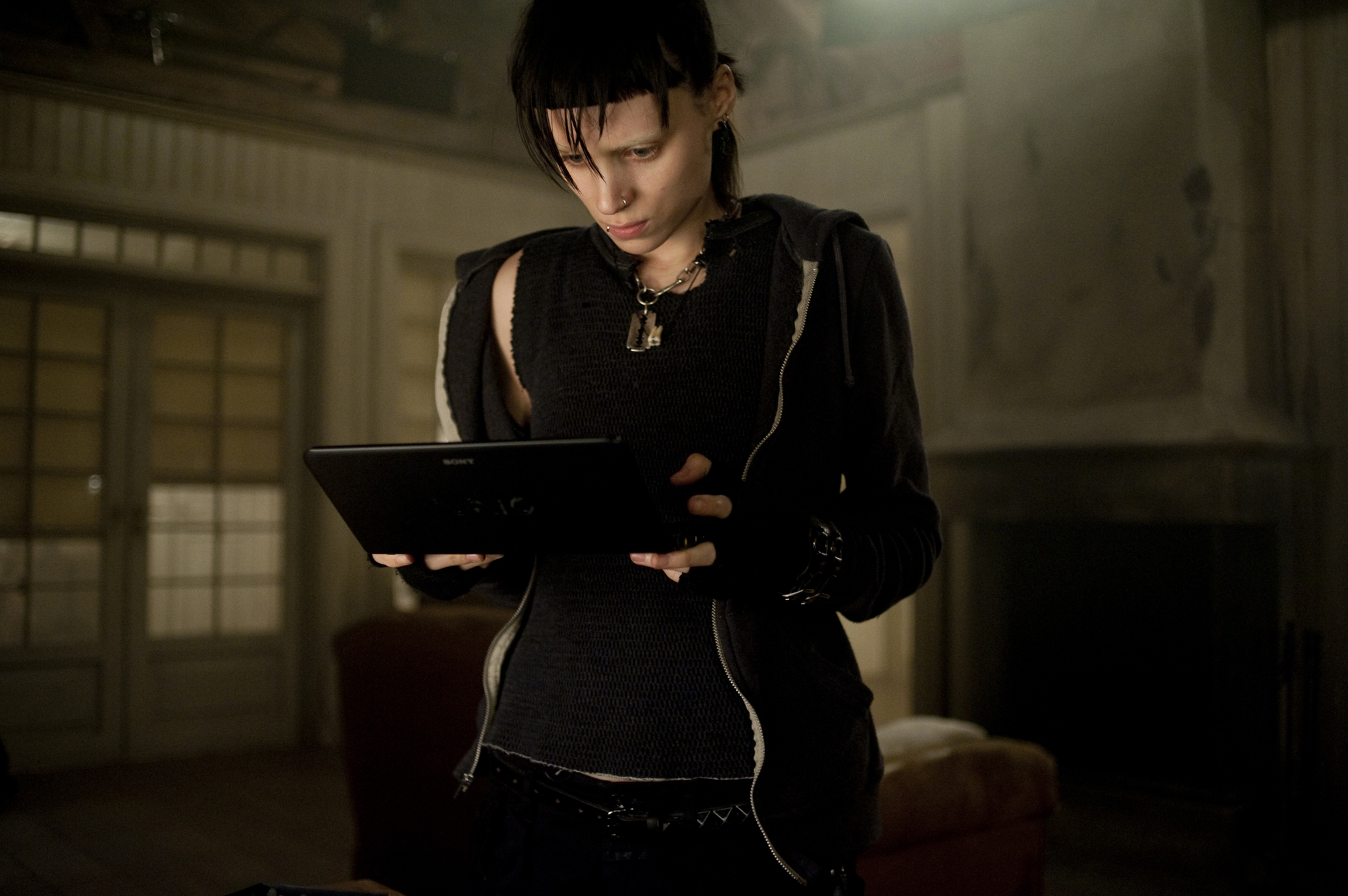 Still of Rooney Mara in Mergina su drakono tatuiruote (2011)