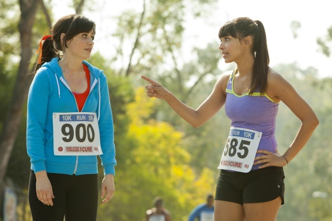 Still of Zooey Deschanel and Hannah Simone in New Girl (2011)