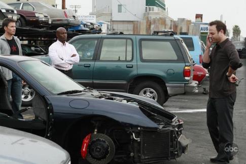 Still of Tim Daly, Taye Diggs and Paul Adelstein in Private Practice (2007)