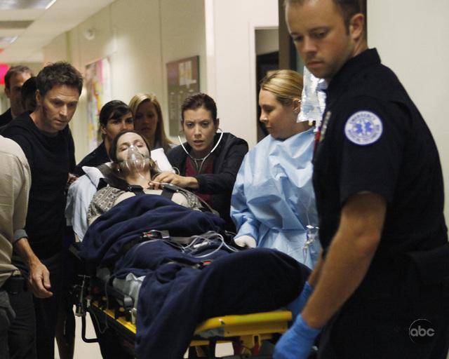 Still of Amy Brenneman, Tim Daly and Kate Walsh in Private Practice (2007)