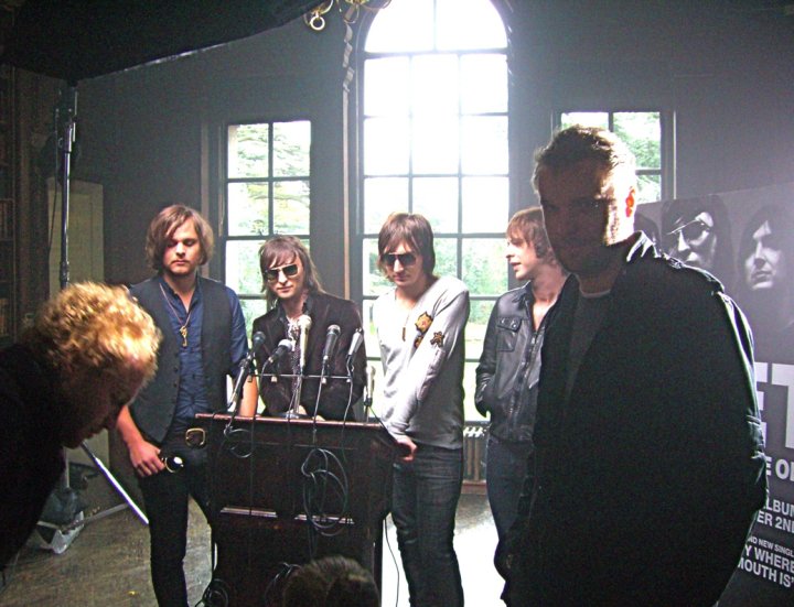 Jeff T. Thomas on set directing a music video for rock band Jet.